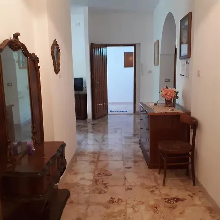 Delle Rose Bed & Breakfast *