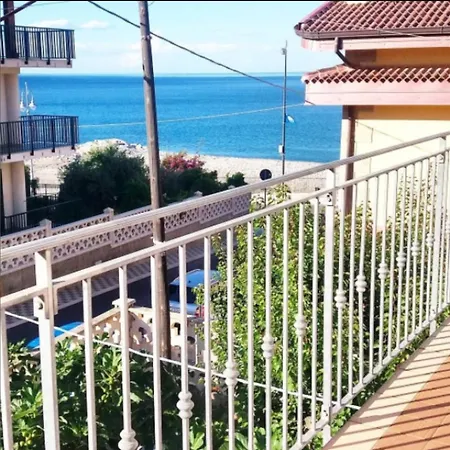 Delle Rose 3* Roseto Capo Spulico