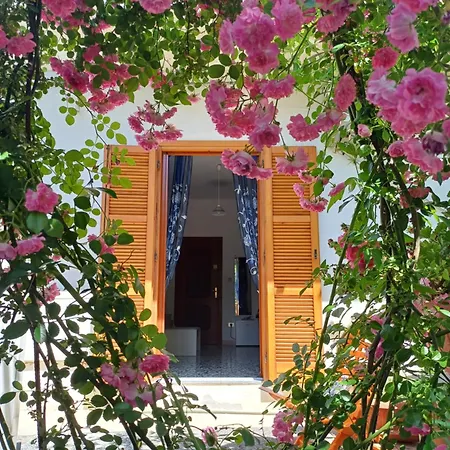 Delle Rose Roseto Capo Spulico