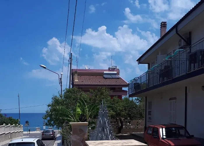 Delle Rose Roseto Capo Spulico