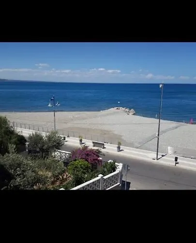 Delle Rose Roseto Capo Spulico